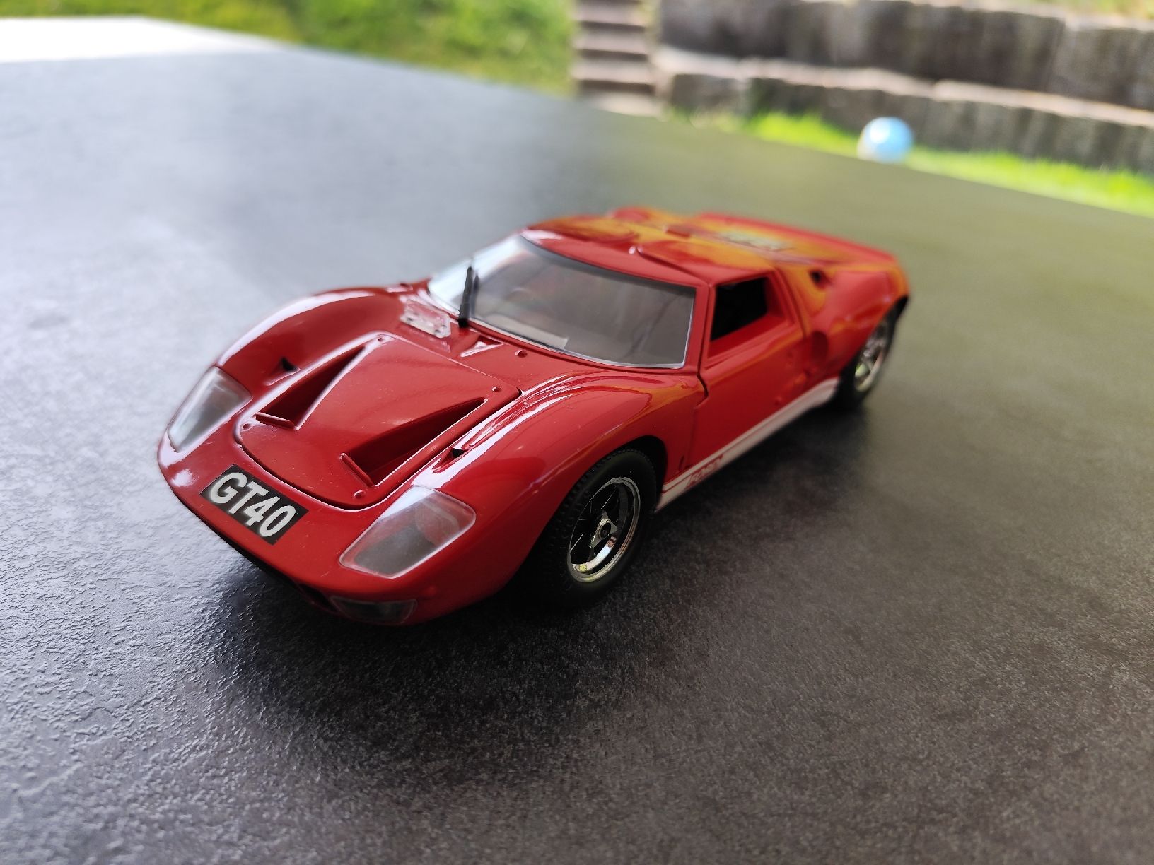 Ford Modellini d'auto: Ford GT 40 1:18 – Usato da Amlikon-Bissegg venduto da ff85