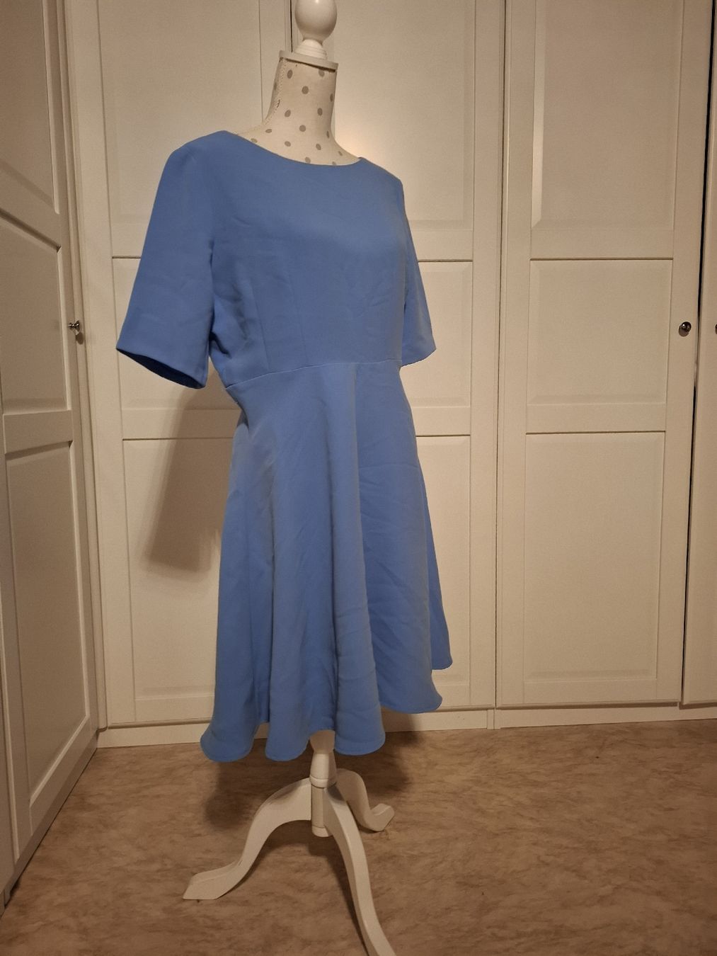 Vestiti: Sommerliches Kleid von Florence Doré, Grösse 42, Hellblau – Usato da Urtenen-Schönbühl venduto da wirbelwind010