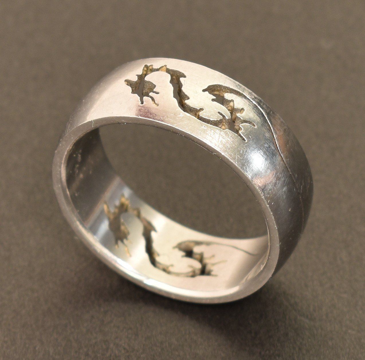 Ringe: Breiter Ring mit Drachen-Motiv – Gebraucht aus Azmoos von greenstone13 1
