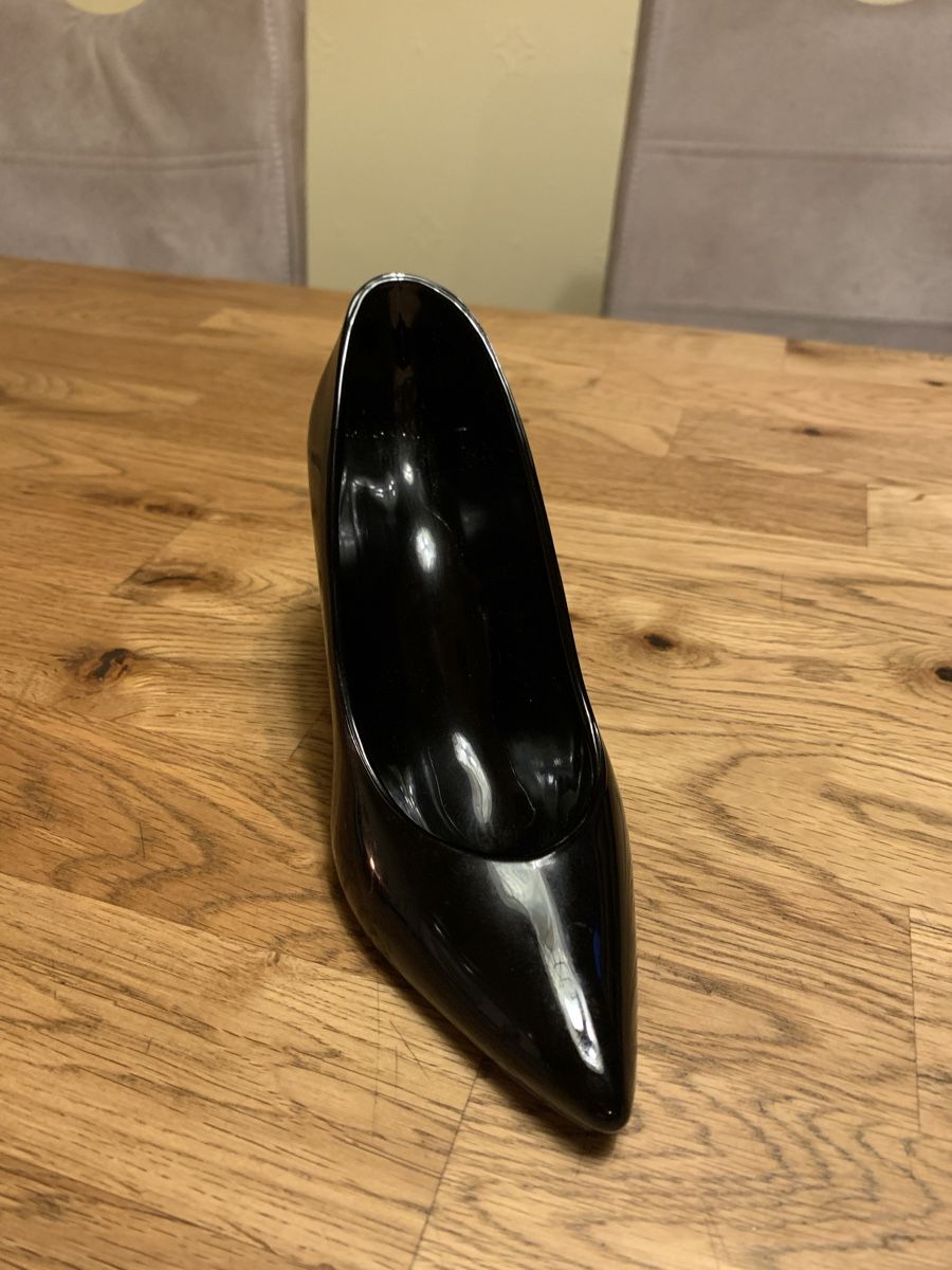 Skulpturen & Statuen: Schöner High Heels aus Glas – Gebraucht aus Flawil von Naphtali 1