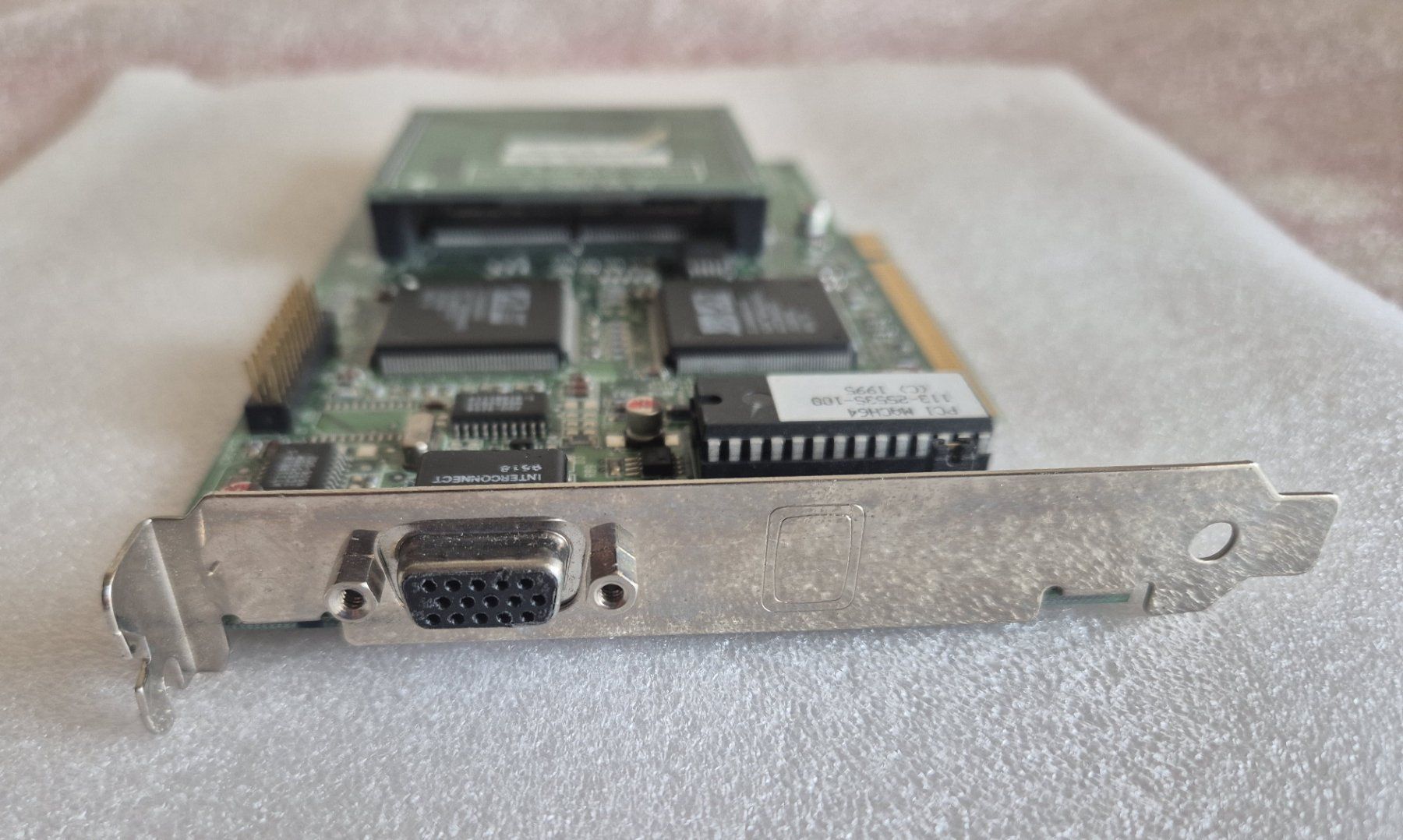 Grafikkarten: ATI Mach64 PCI 4MB - carte graphique – Gebraucht aus Petit-Lancy von guy_vmz2 2