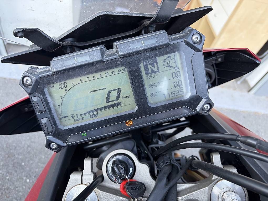 Touring: Yamaha MT 09 Tracer – Usato da Claro venduto da and_65np 1