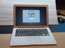 MacBook Air 13-inch (2012) - Guter Zustand
