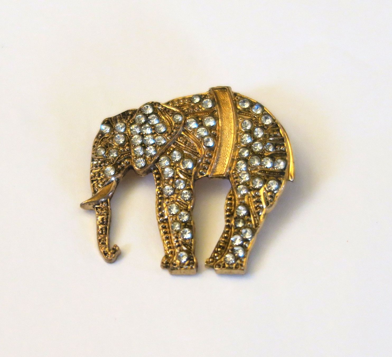 Spille & Fermagli: Brosche Elefant mit Strassteinen – Usato da Brittnau venduto da marlenestone