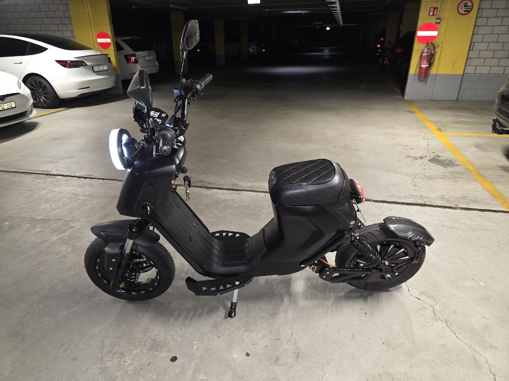 Veicoli elettrici: Zilla A-Bot E-Scooter - Top Zustand - Wenig Kilometer! – Usato da Birsfelden venduto da Daffy-Lutz 2