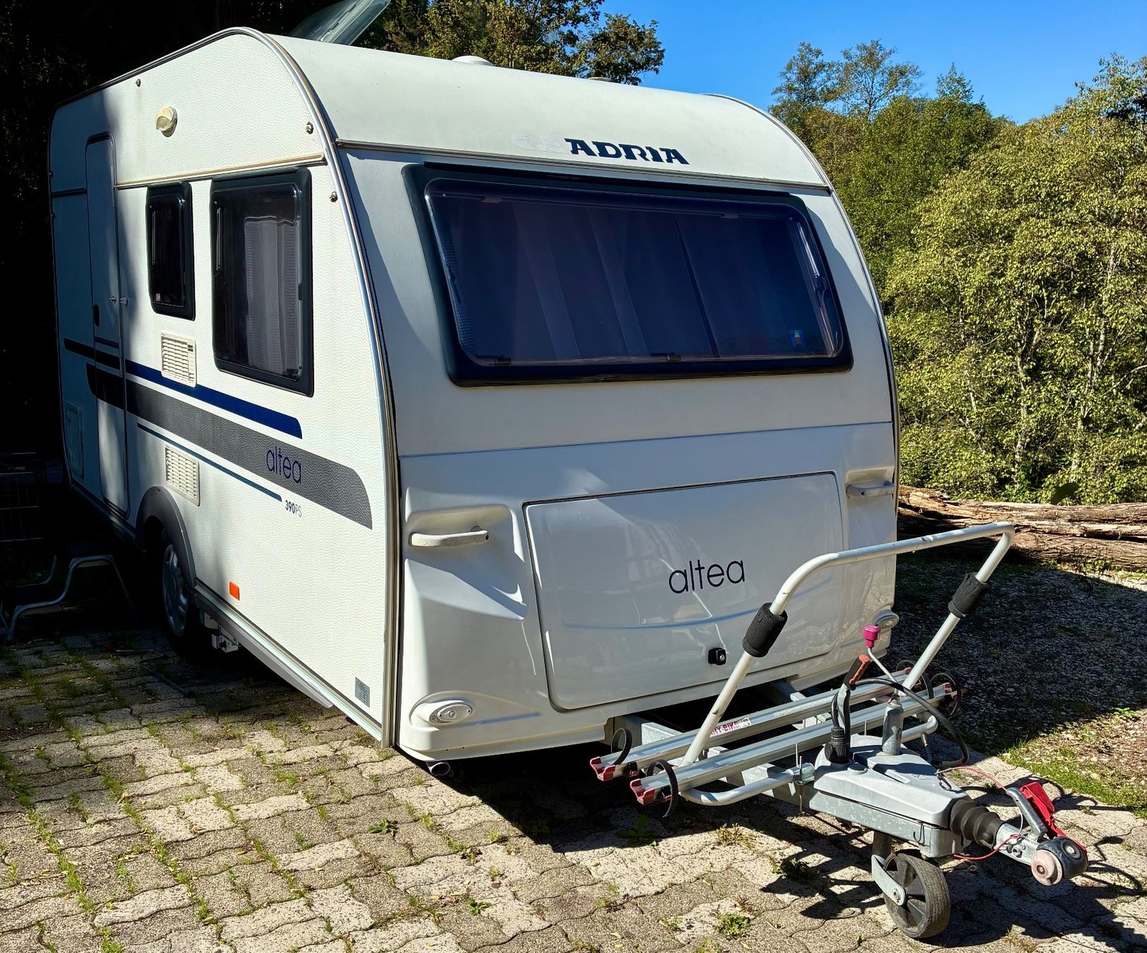 Veicoli da campeggio: Adria Altea 390Ps – Usato da Duggingen venduto da Re8