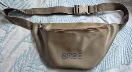 Bree Bauchtasche olivgrün verstellbarer Gurt guter Zustand