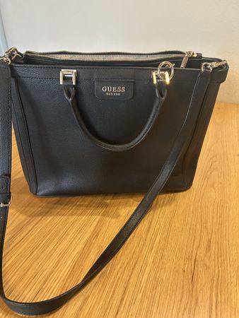 Handtasche GUESS schwarz Damen sehr guter Zustand