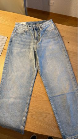 Jeans, Grösse 28/32, hellblau - Super Zustand!