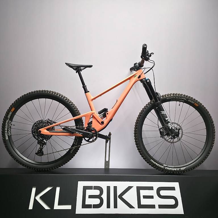 Velos: NEU SCOR MOUNTAINBIKE FULLY CARBON – Neu und originalverpackt aus Tübach von KL-Bikes