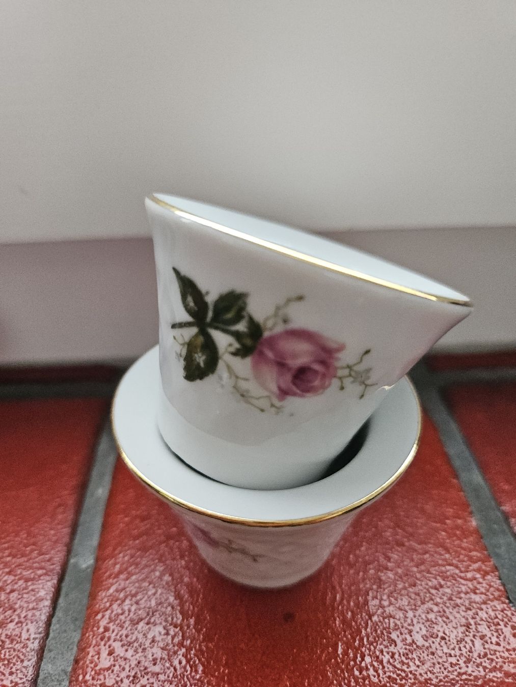 Altre Stoviglie: 2er Set Eierbecher mit Rosenmotiv, Vintage  – Usato da Urdorf venduto da Colina 3