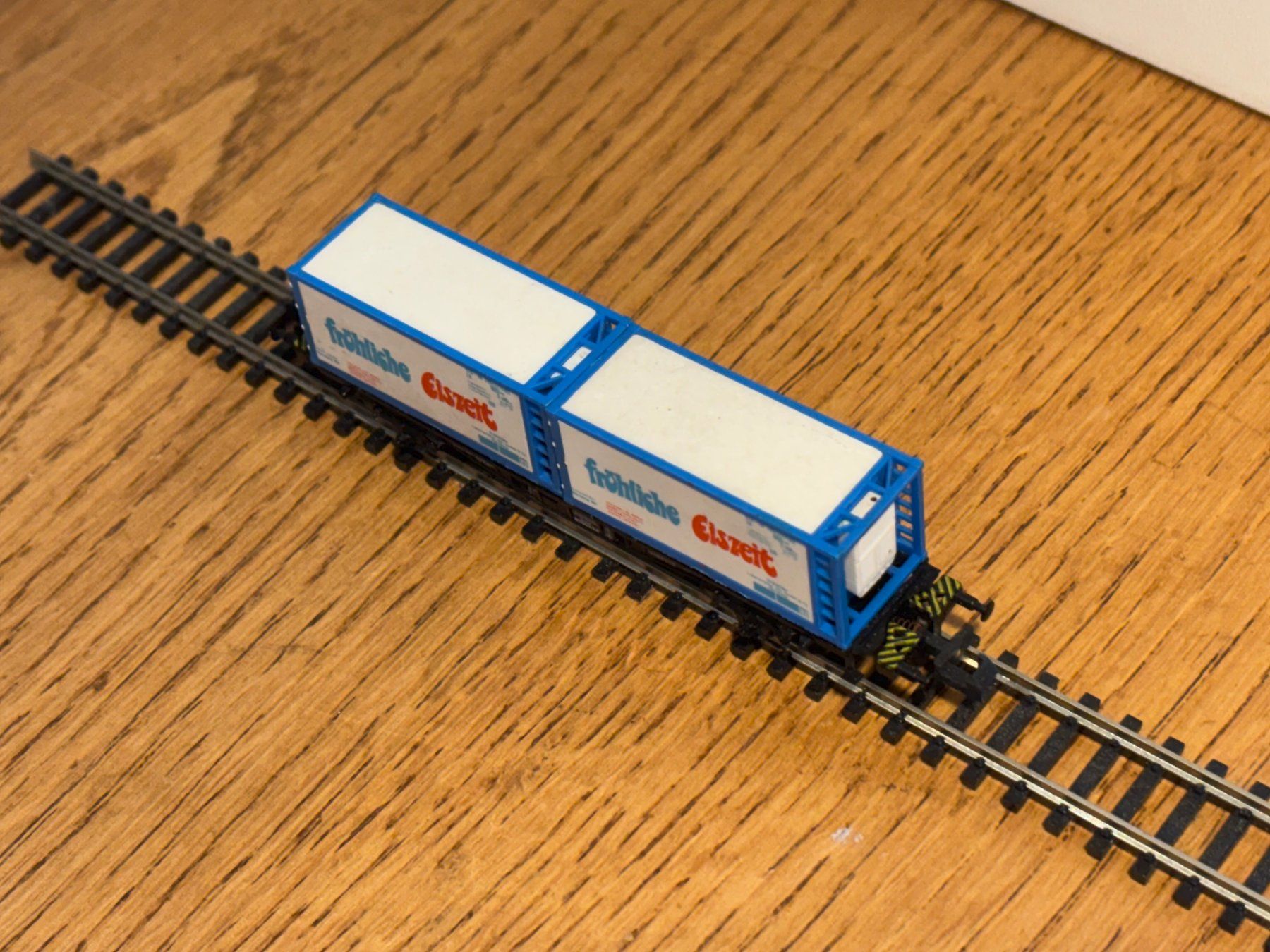 Modellini di ferrovie: e1853: Containerwagen (Spur N) – Usato da Birsfelden venduto da Birs_25 3