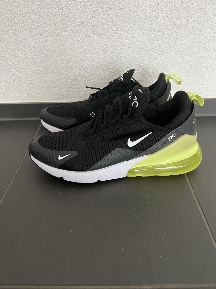 Nike Scarpe da uomo: Nike Air Max 270 – Nuovo e nell'imballaggio originale da Holziken venduto da 181281 1