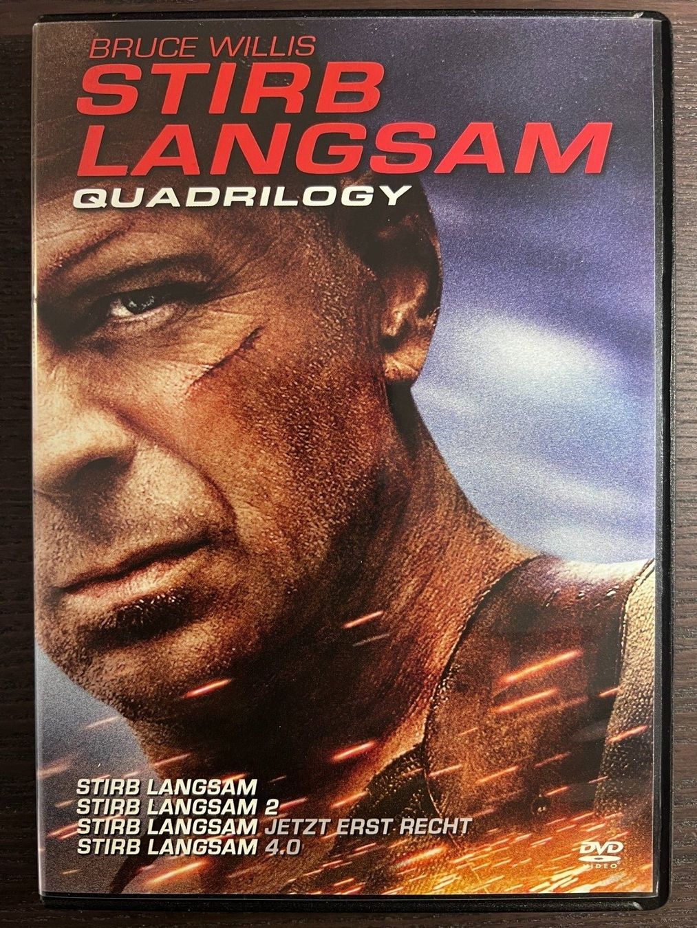 Tutti i DVDs: Stirb langsam Quadrilogy – Usato da Zürich venduto da FilmFreunde