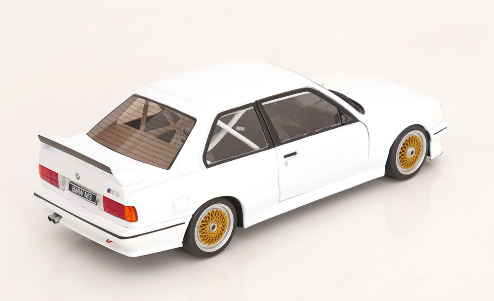 Solido Voitures modèles: 1:18 BMW M3 E30 Race Ready Solido – Neuf avec emballage d'origine à Baar par Cai 1