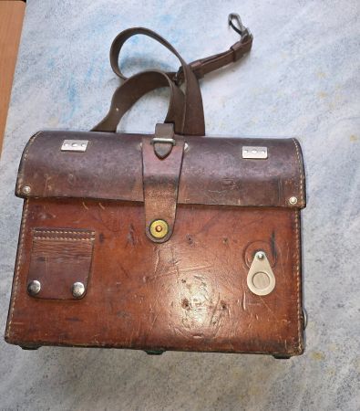 Feldtelefon 47, CH-Armee > Nr.  1681 in Ledertasche/Rucksack
