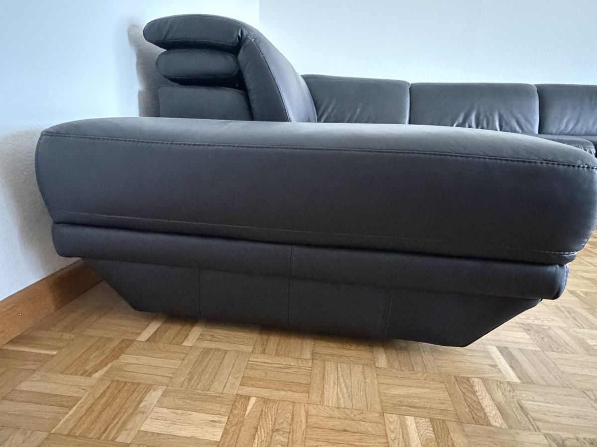 Divani: Schönes Ecksofa Leder schwarz – Usato da Liestal venduto da Enverkahraman 5