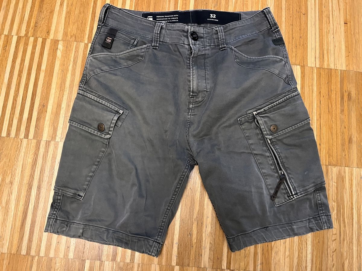 G-Star Jeans: G-Star raw Cargo Shorts Grösse 32 – Gebraucht aus Zürich von Vertrider