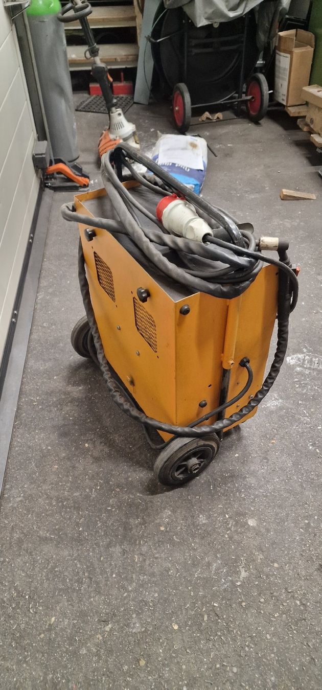 Esab Alle Maschinen: Plasmaschneider Torpema Compact Defekt  – Defekt aus Emmenbrücke von inf_l8yf 3