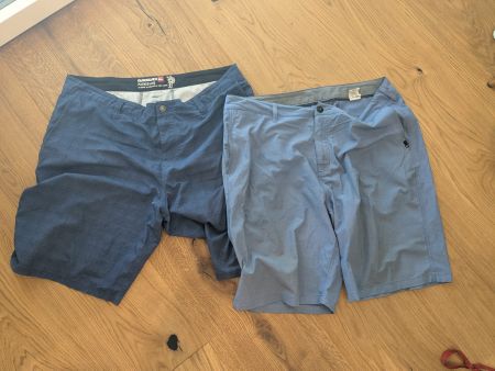 Herren Shorts Quiksilver blau kariert Grösse XL Gebraucht