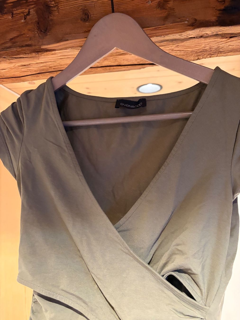 T-shirts: Even & Odd Maternity Shirts – D'occasion à Steg VS par aivilo07 4