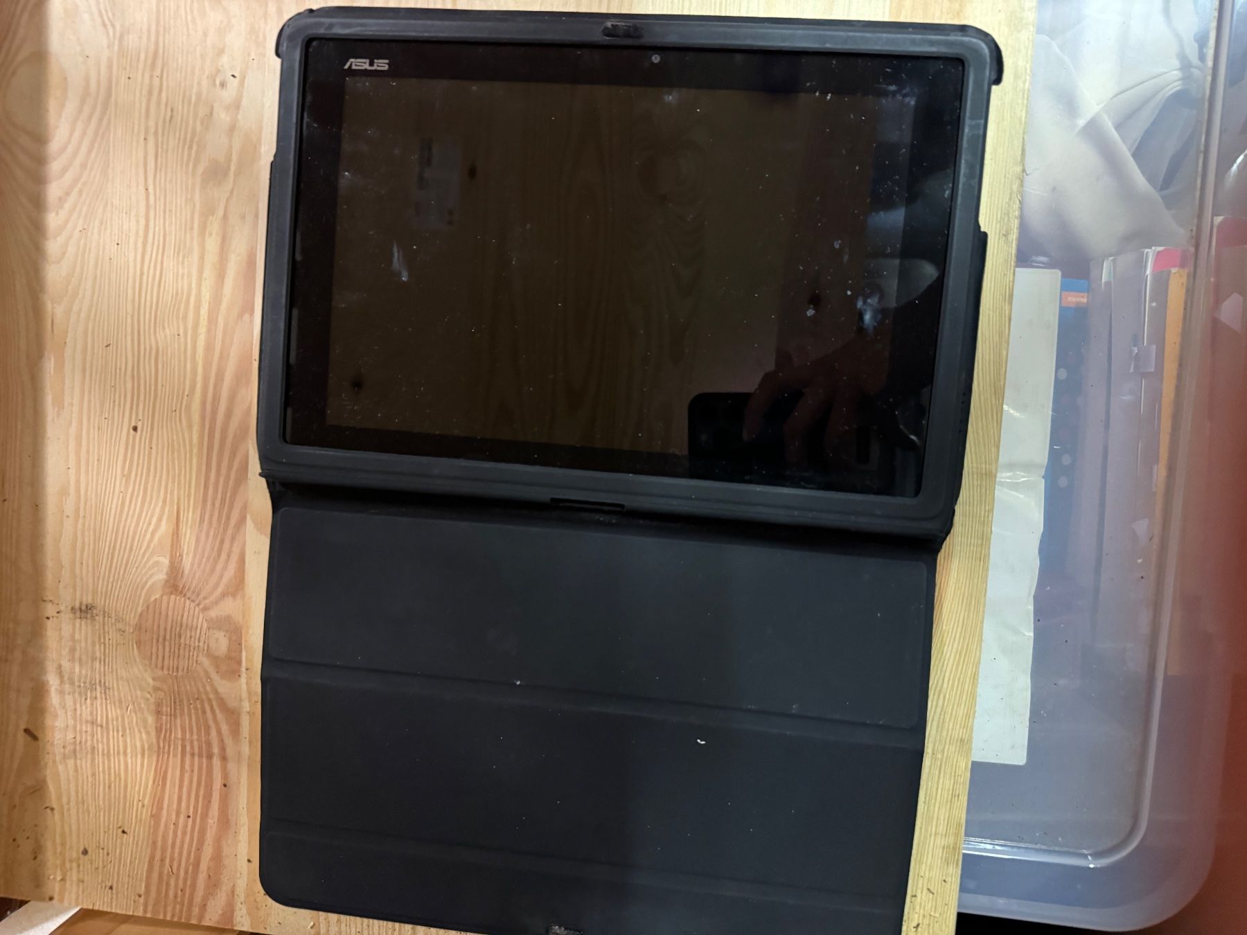 Asus Tablet PC: ASUS Tablet mit Hülle, guter Zustand – Usato da Zürich venduto da sofiaalpac
