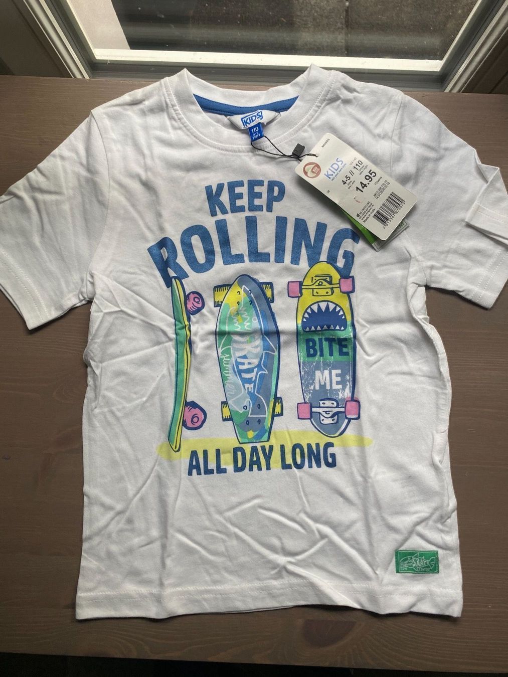 Camicie, T-shirt & Polo: T-shirt 110 neuf – Nuovo (secondo la descrizione) da Salvenach venduto da gwenwywar