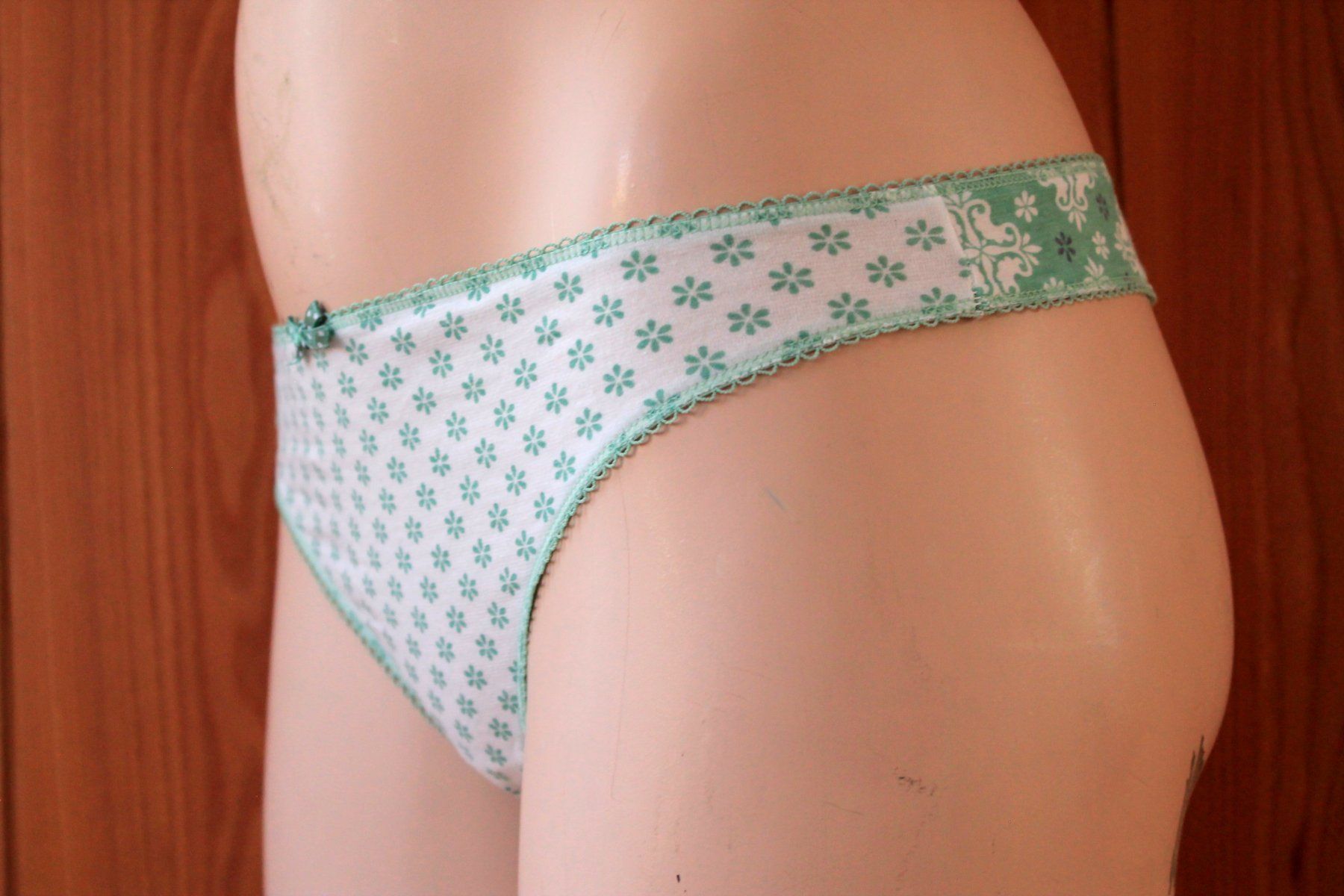 Sonstige Unterwäsche: gemusterter STRING  34 XS  Neu! – Neu (gemäss Beschreibung) aus Rebstein von QuasarVincent 3