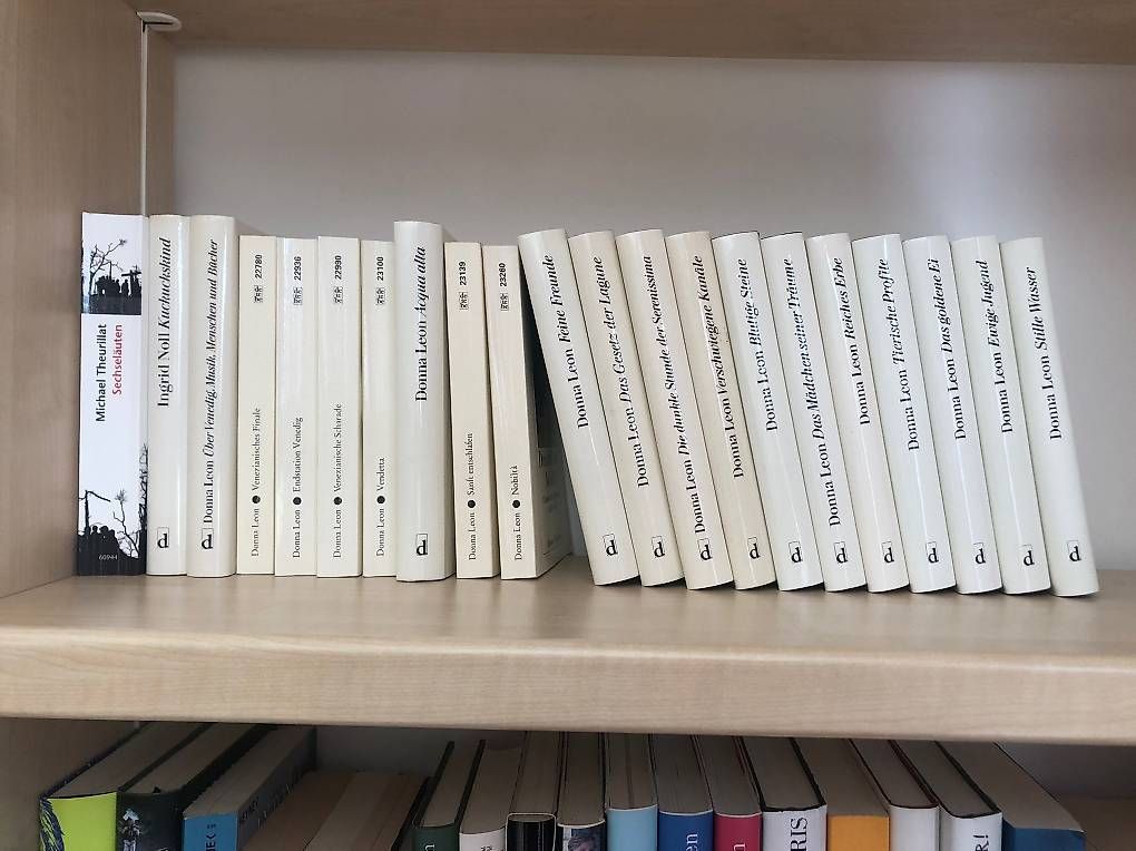Libri: Donna Leon Brunetti diverse Fälle – Usato da Langwies venduto da Annabell