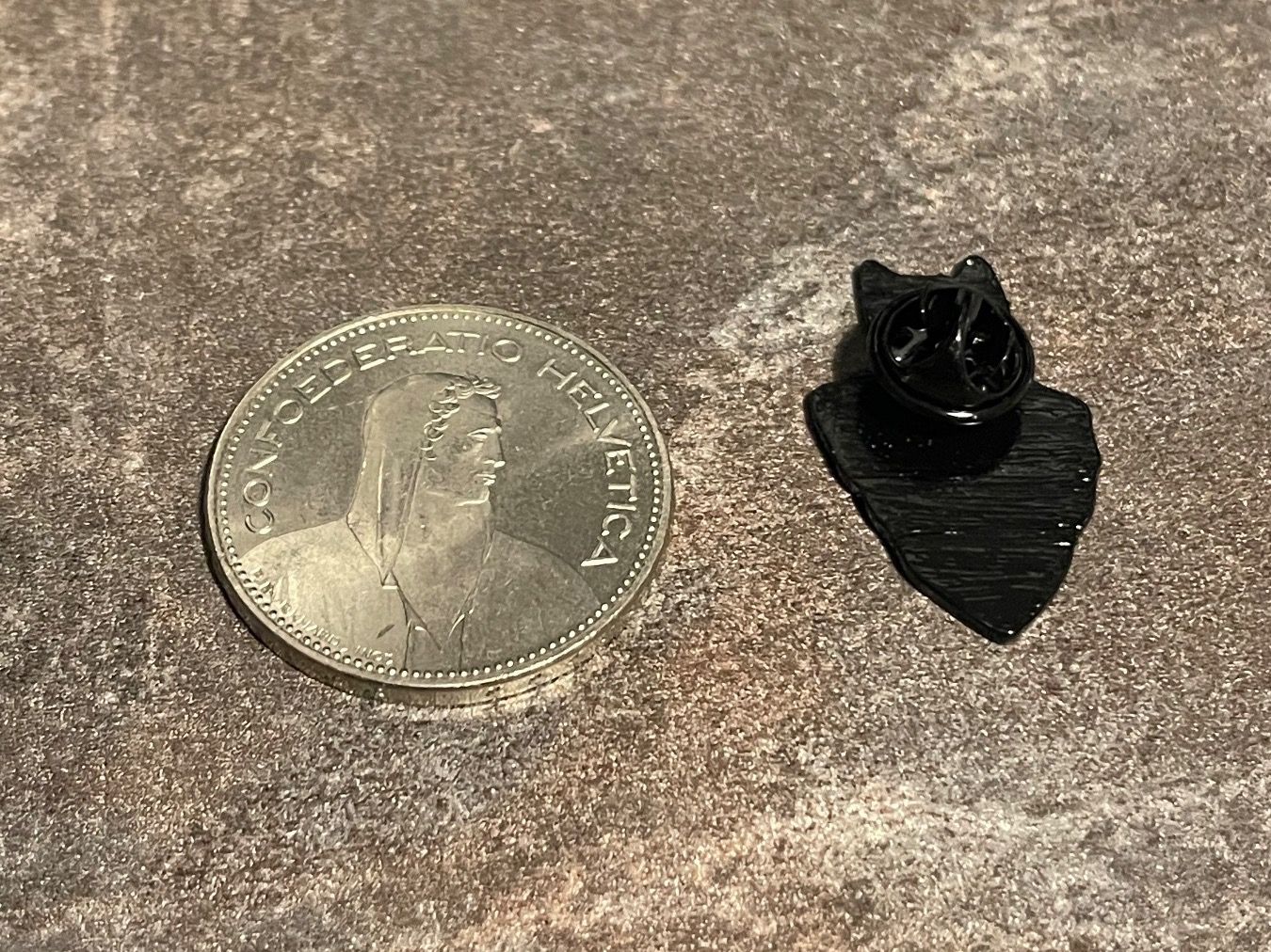 Plaquettes & Badges: Ripndip Cat leaf Pin – D'occasion à Biel/Bienne par bas_c8yf 2