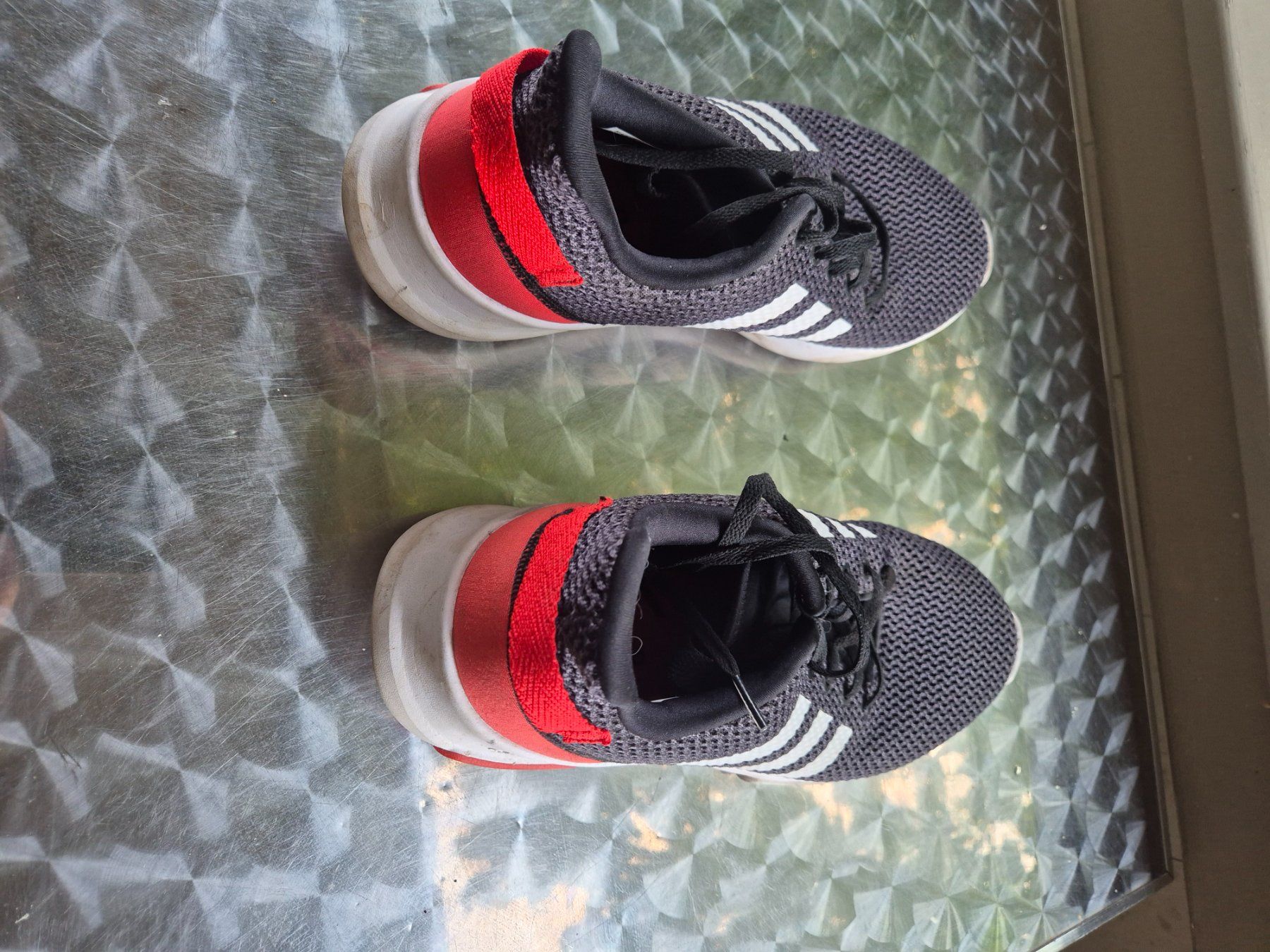 Adidas Chaussures hommes: Sneaker cloudfoam adidas Grösse 44 – D'occasion à Uttigen par Fendt01 3