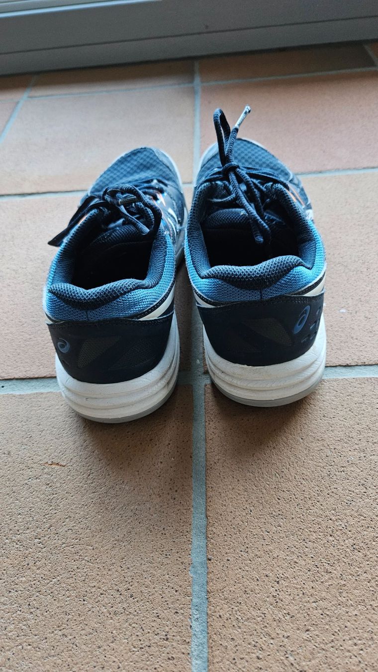 Asics Herrenschuhe: Asics Sportschuhe – Gebraucht aus Bubikon von diditoto 2