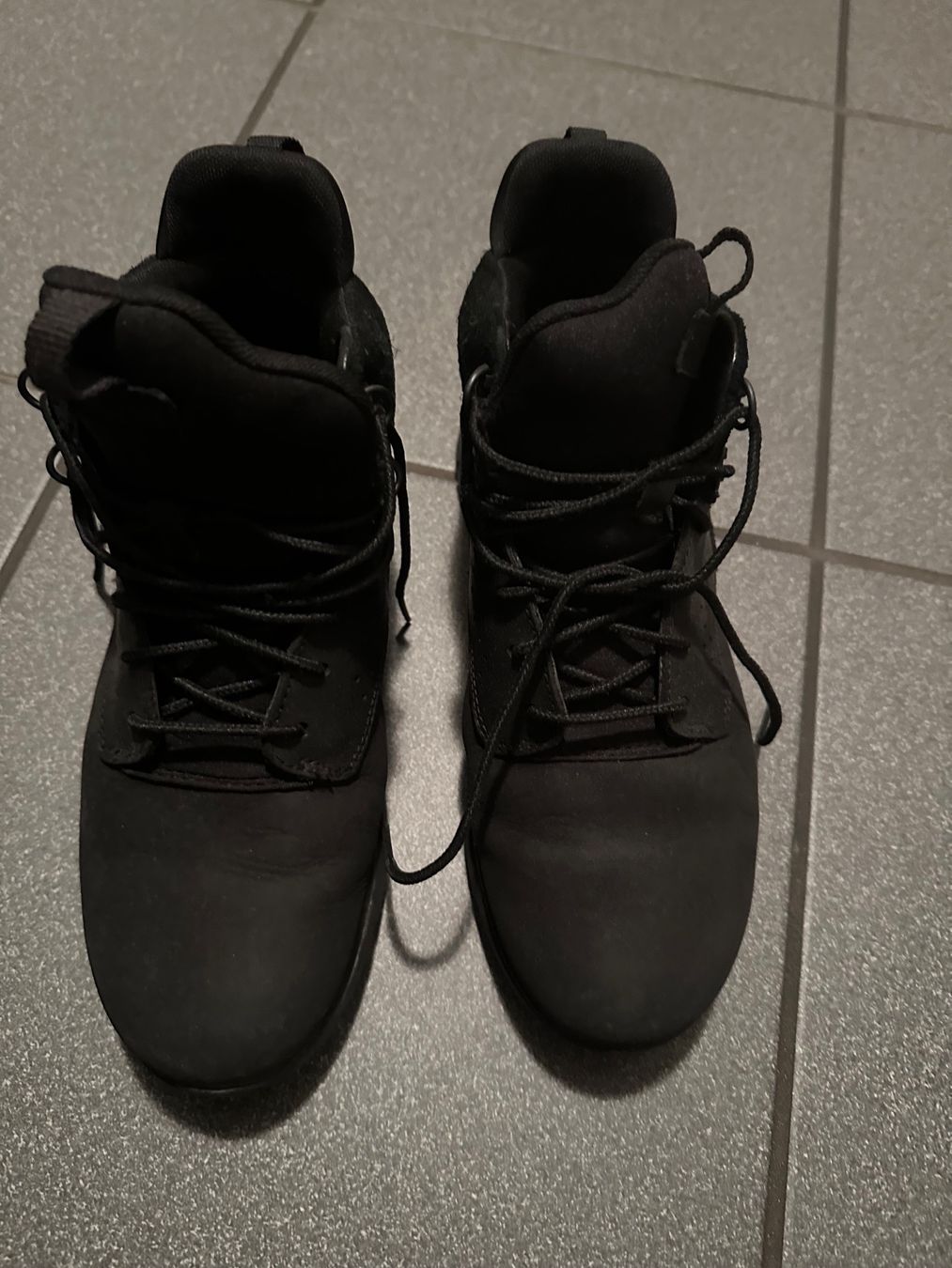 Timberland Scarpe da donna: Timberland Stiefeletten schwarz Gr. 37 – Usato da Wileroltigen venduto da torro11