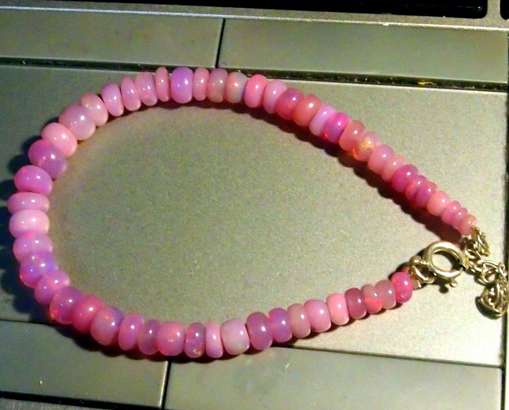 Bracciali & Braccialetti: Arm- oder Fusskette aus schönsten rosa Feueropalen! – Nuovo e nell'imballaggio originale da Reinach BL venduto da rumablum 5