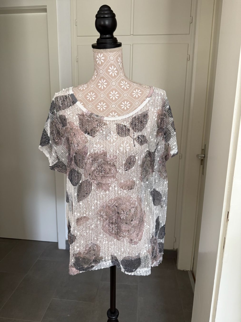 Top: Top - M – Usato da Sion venduto da accroshoes