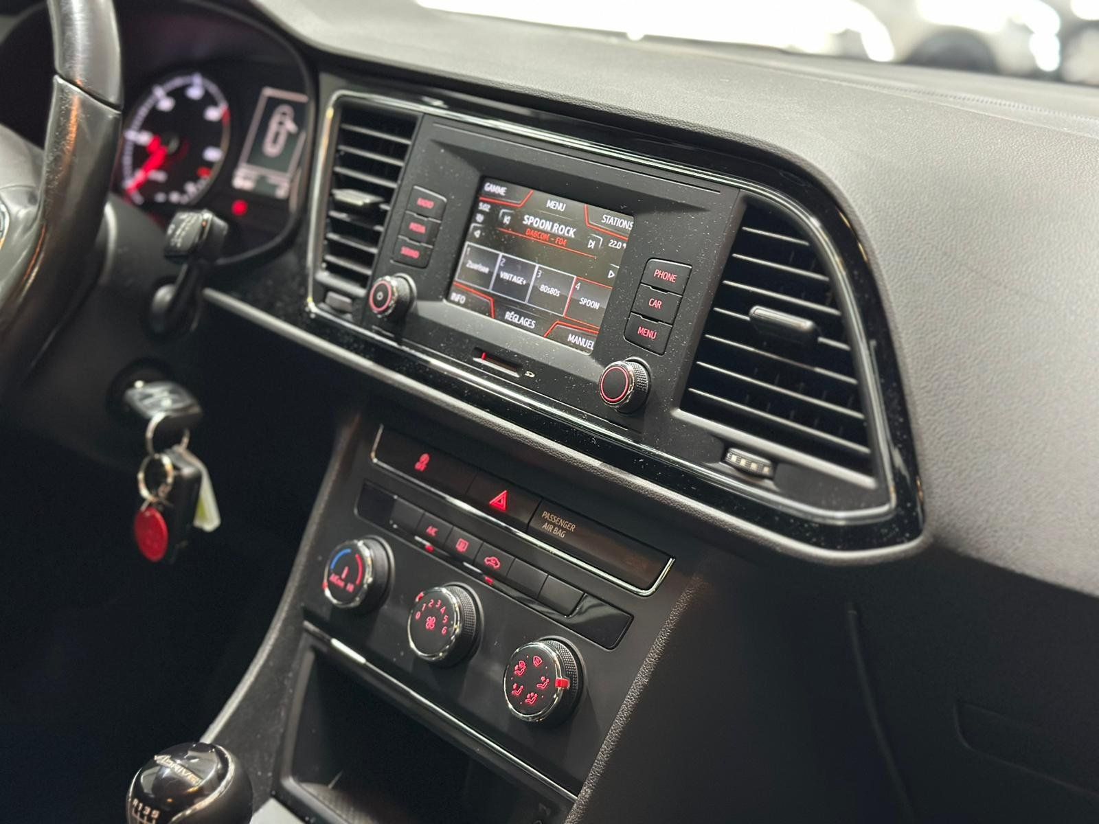 Seat Automobili: SEAT Leon ST 1.6 TDI Style 4Drive – Usato da Aclens venduto da sobacopeludo 6