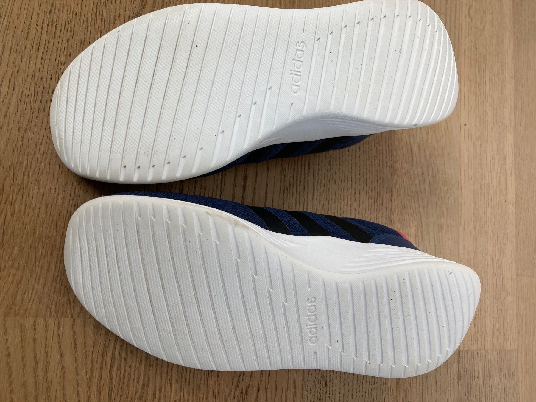 Adidas Schuhe für Jungen: Adidas Hallenschuh Grösse 34 – Gebraucht aus Köniz von Hollis01 1