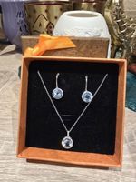 Schmuckset: Weissgold mit Blauer Topas und Zirkonia.