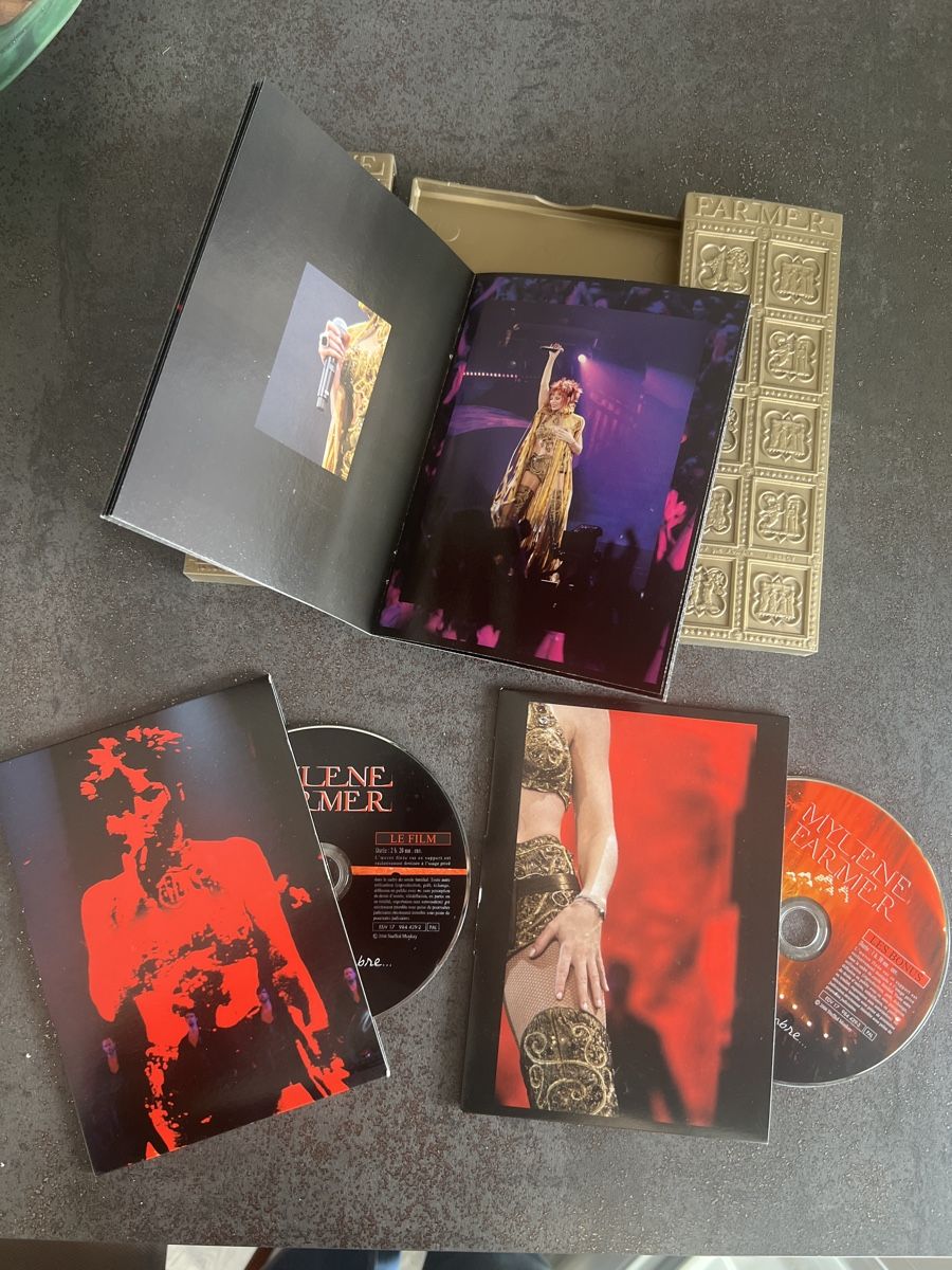 Alle DVDs: DVD Mylène Farmer - Avant que l'ombre – Neu (gemäss Beschreibung) aus Châtel-St-Denis von gpf_6dsd 1