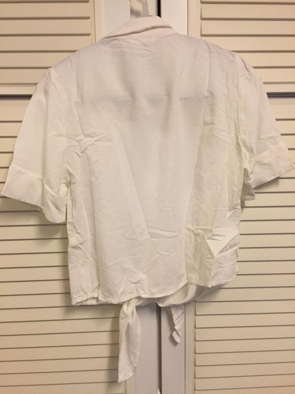 H&M Camicette: Kurze Bluse H&M – Usato da Basel venduto da Robyn20 6