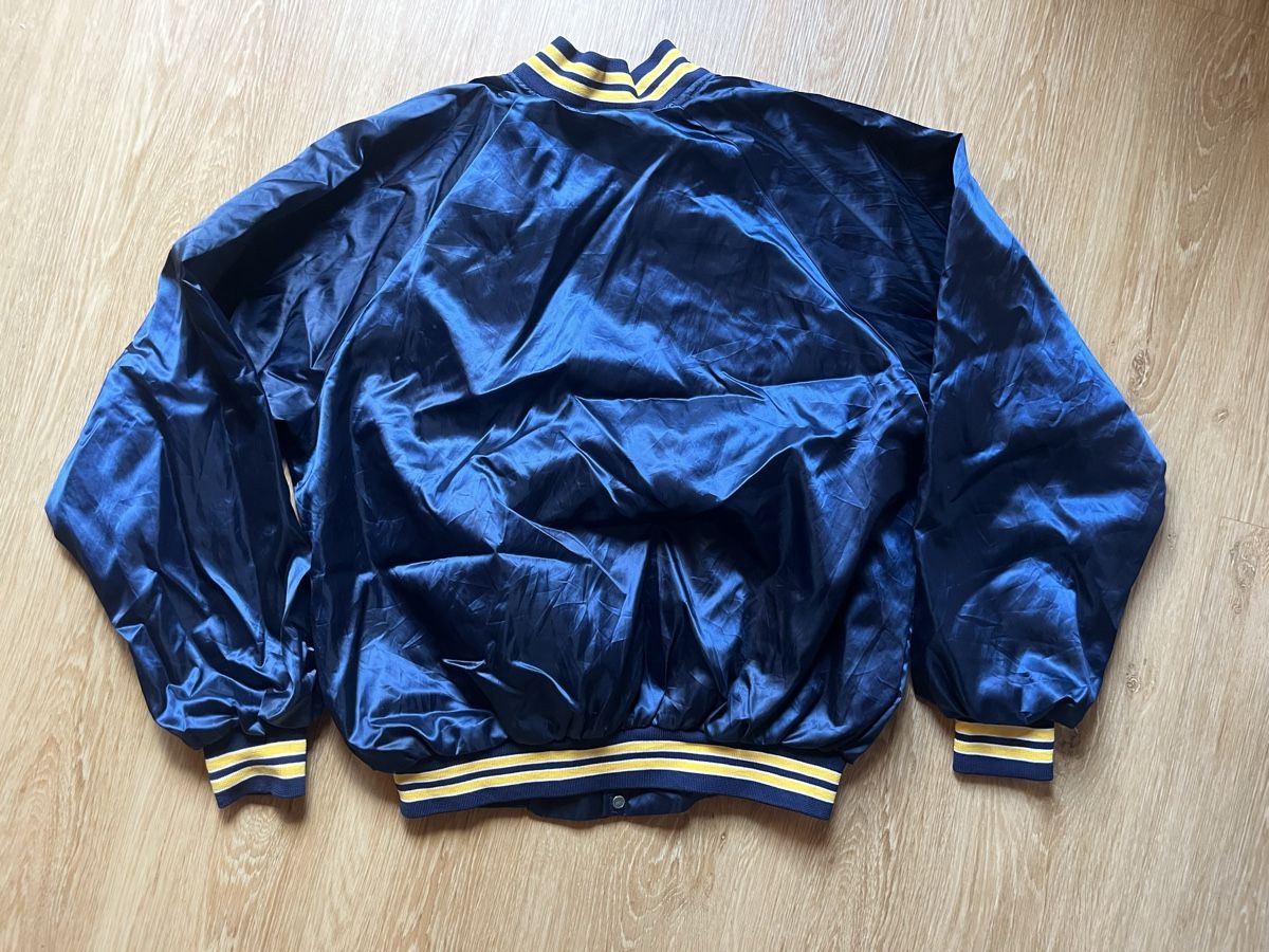 Vestes: Bomberjacke dunkelblau Grösse L – D'occasion à Zürich par jaelllara 1
