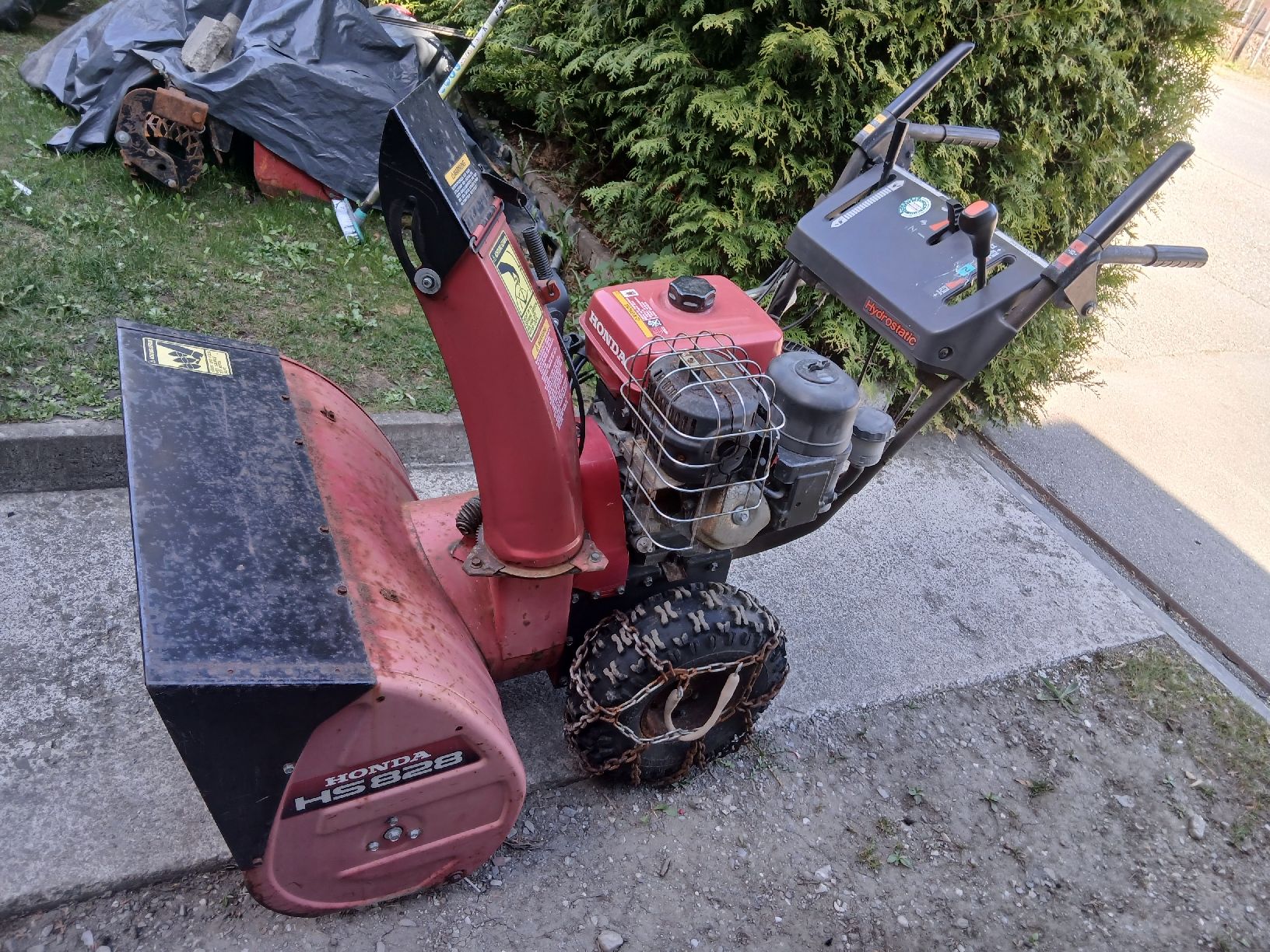 Honda Tutte le macchine: Schneefräse Honda HS828 – Usato da Seewis-Schmitten venduto da positiv220780