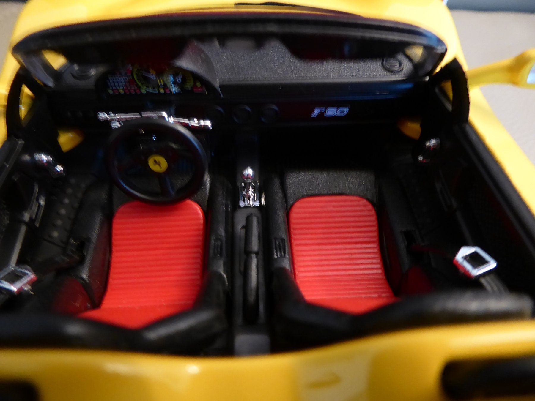 Ferrari Modellautos: Ferrari F50 1995 1:18 – Neu (gemäss Beschreibung) aus Hettlingen von Zambole 3