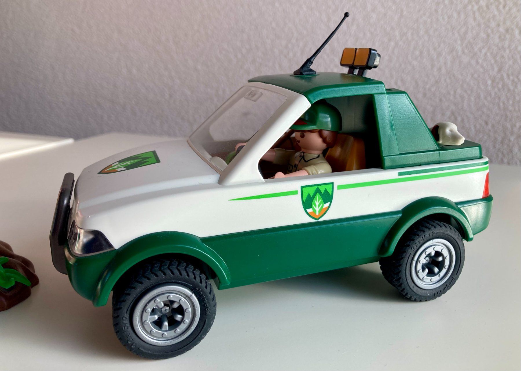 Playmobil Spielzeuge: Förster-Pickup - Playmobil 6812 – Gebraucht aus Neuendorf von Knopfi 3