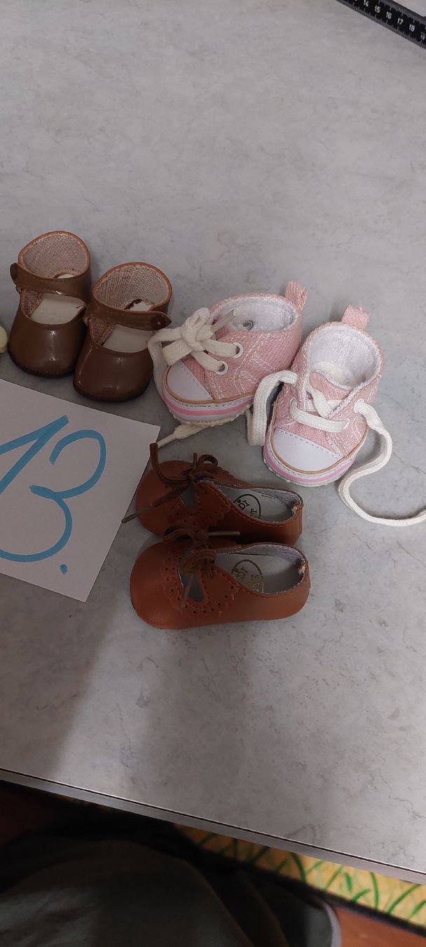 Puppen: 5Paar Puppenschuhe – Gebraucht aus Muri AG von nindo1 9
