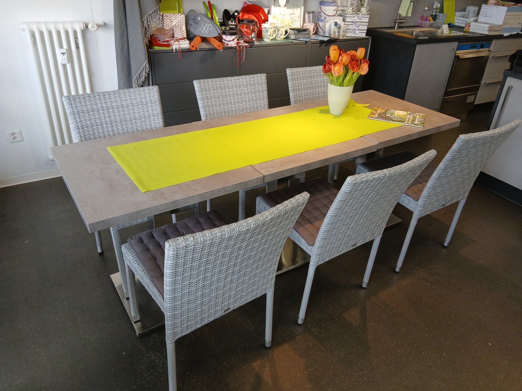 Set di tavolo e panche: Stühle und Tische – Usato da Aadorf venduto da ren_t9bx 1