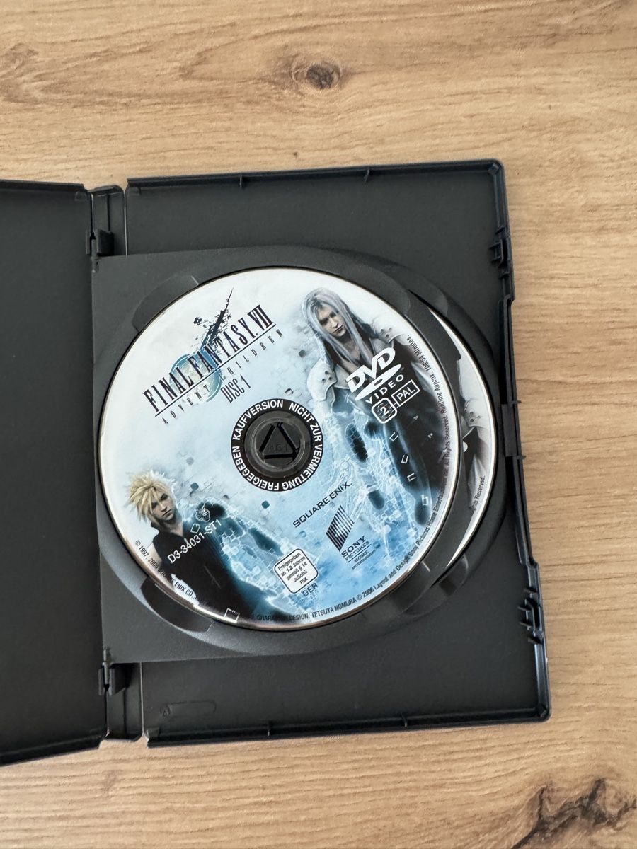 Tutti i DVDs: Final Fantasy VII Special Edition 2 DVDs – Usato da Biberist venduto da etesummer 2
