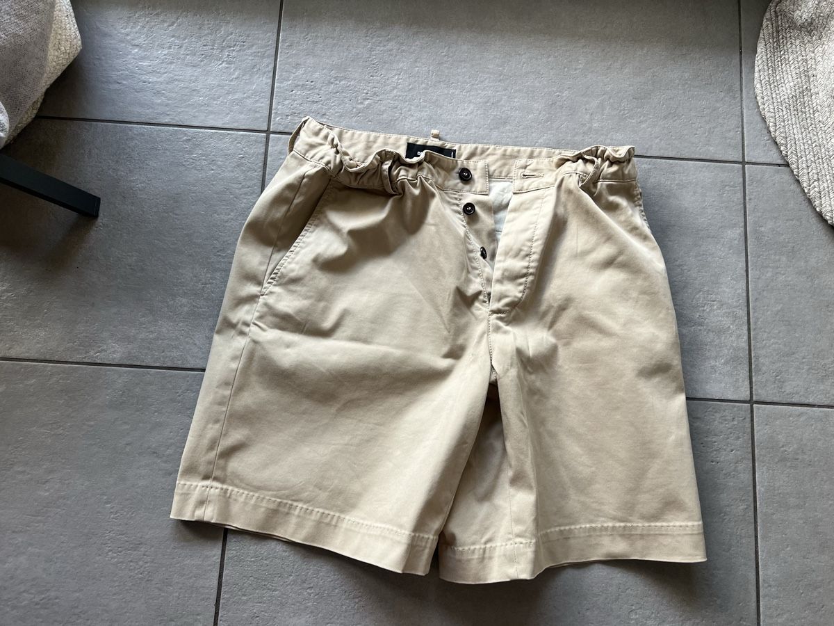 Dsquared2 Hosen: Dsquared2 bermuda uomo  – Gebraucht aus Mendrisio von fly_9wzx 1