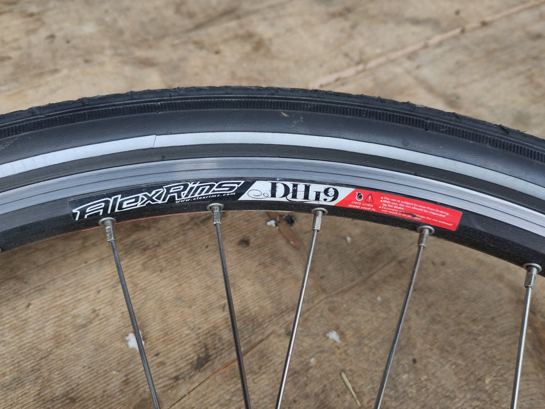 Shimano Pezzi di ricambio: Flyer 26" Laufrad Vorne mit Shimano Nabendynamo – Usato da Vignogn venduto da Stiago2 4