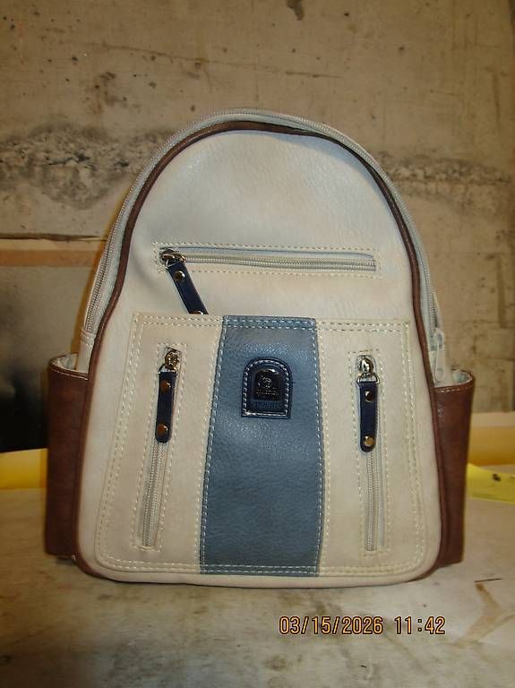Sacs à dos: sac a dos féminin en cuire – D'occasion à Clarens par krampou